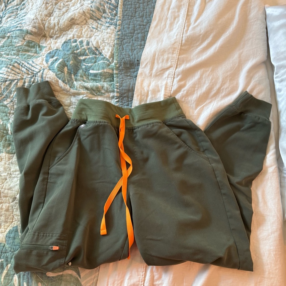 Figs High Waisted Zamora Scrub Pants